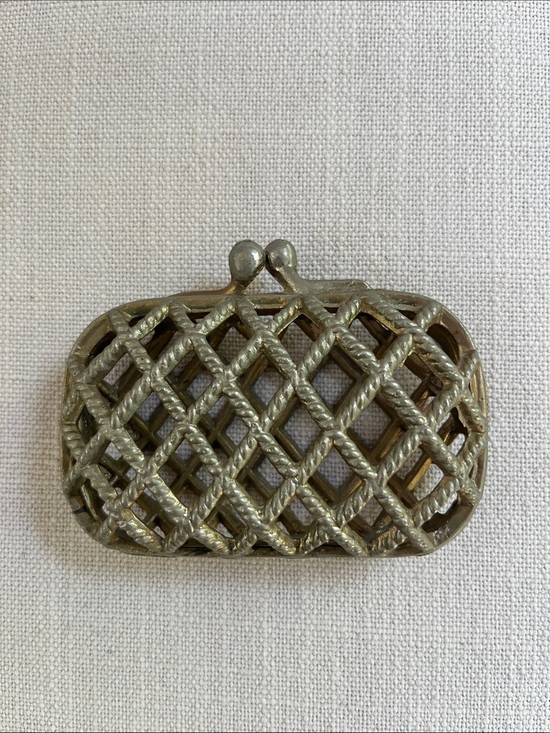 Handbags - Vintage Metal Cage Purse